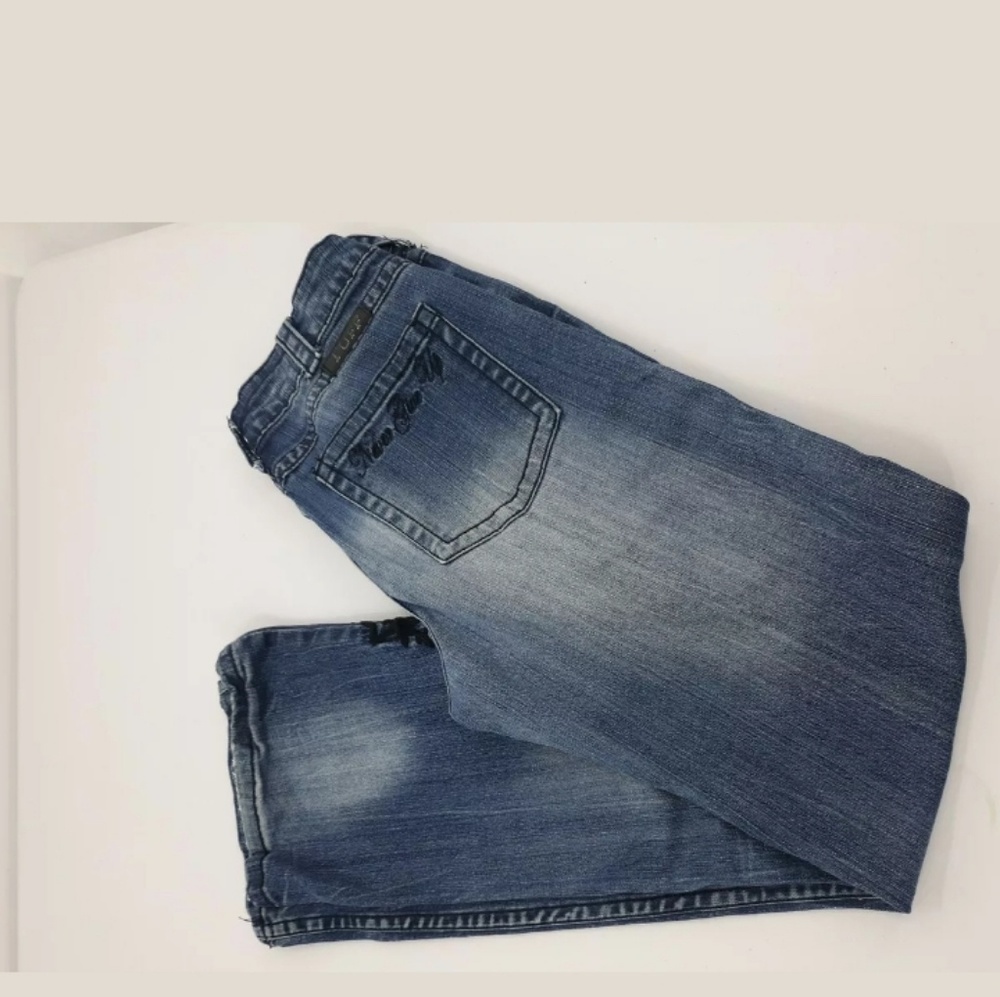 Womans cowgirl tuff embroidered jeans